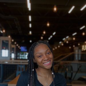 Meet your Posher, Johnette